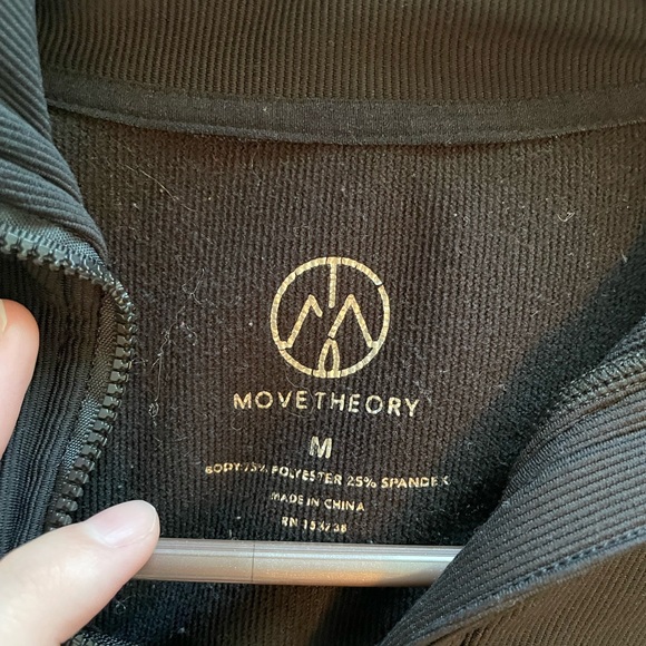 Athletic quarter zip - Picture 2 of 2